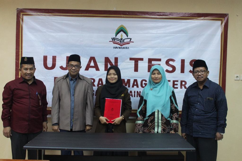 MAGISTER MANAJEMEN PENDIDIKAN ISLAM PASCASARJANA IAIN MADURA BERHASIL MENGGELAR SIDANG TESIS PERTAMANYA